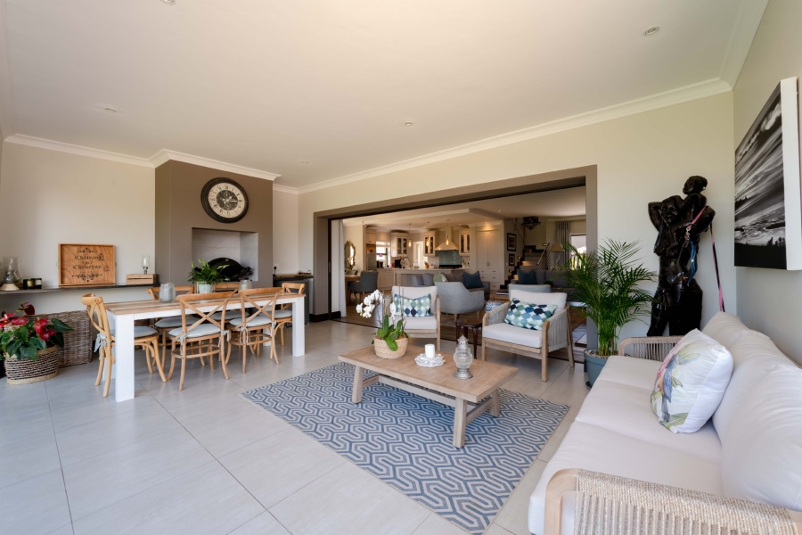 4 Bedroom Property for Sale in The Hill Western Cape